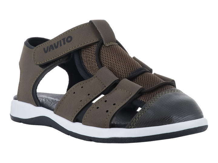 Sandalia infantil VAVITO color verde militar con suela blanca y negra y cierre de velcro.