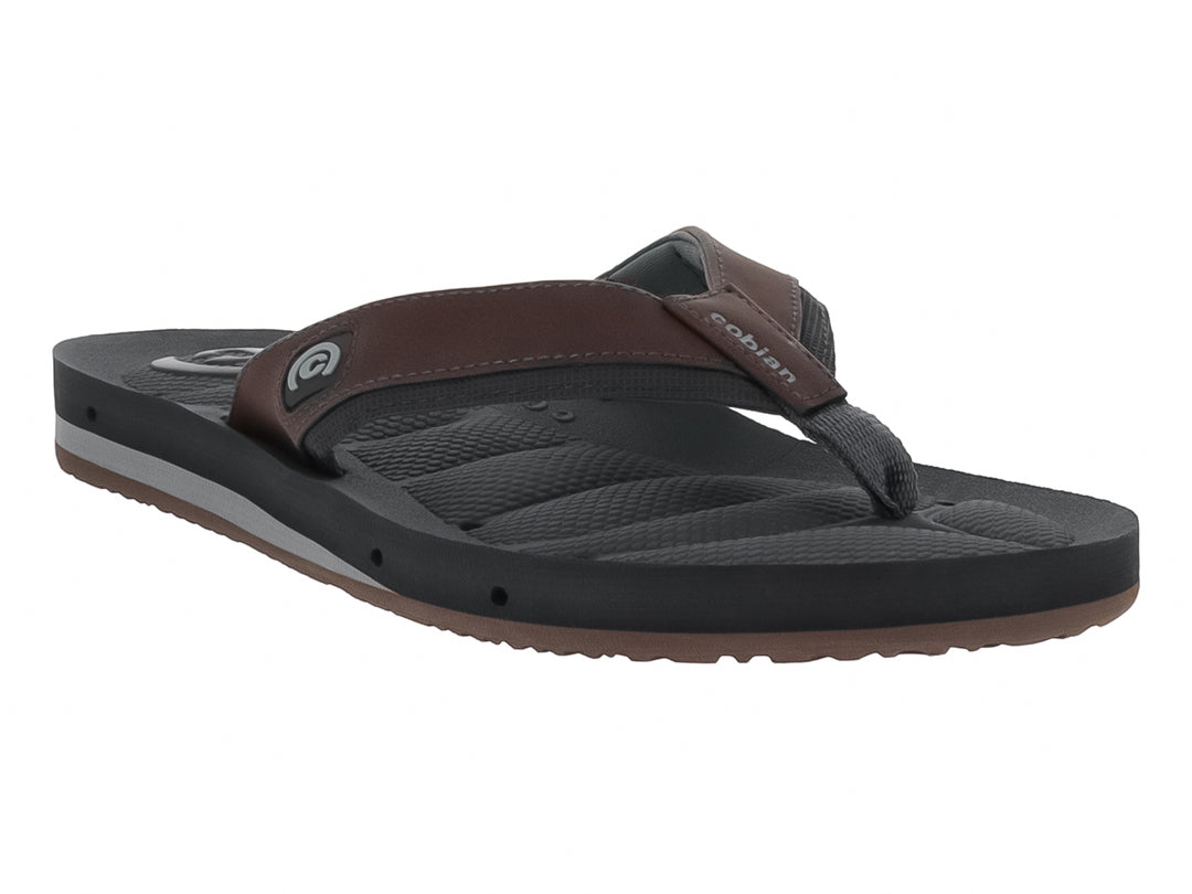 Sandalias Cobian para hombre en color negro y marrón con suela ergonómica.