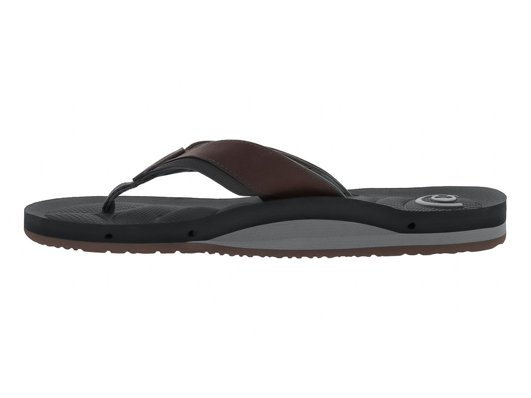 Sandalias Cobian para hombre en color negro y marrón con suela ergonómica.