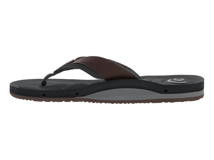 Sandalias Cobian para hombre en color negro y marrón con suela ergonómica.
