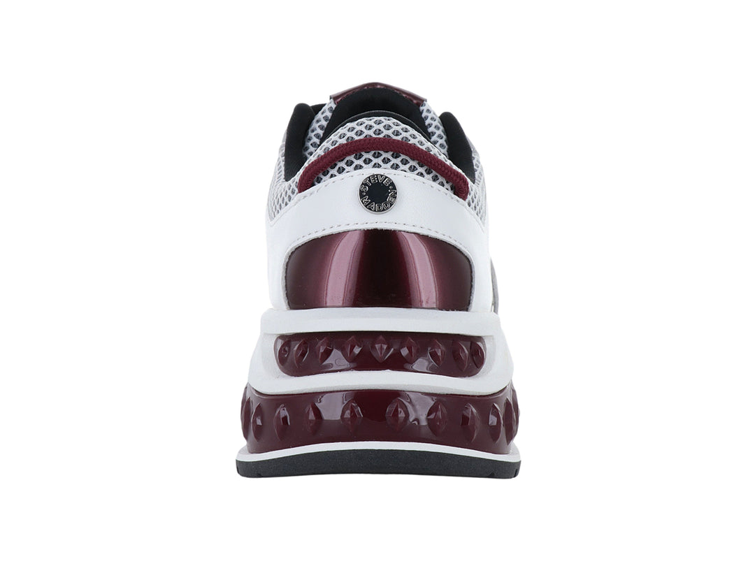 Tenis Steve Madden Logan en colores blanco, gris y borgoña con suela ancha y detalles de malla.