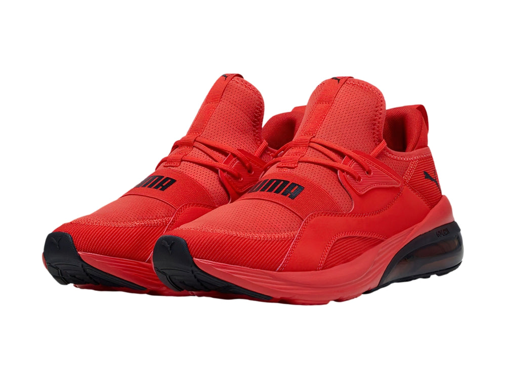 Tenis deportivos PUMA Cell Vive Intake de color rojo con detalles en negro.