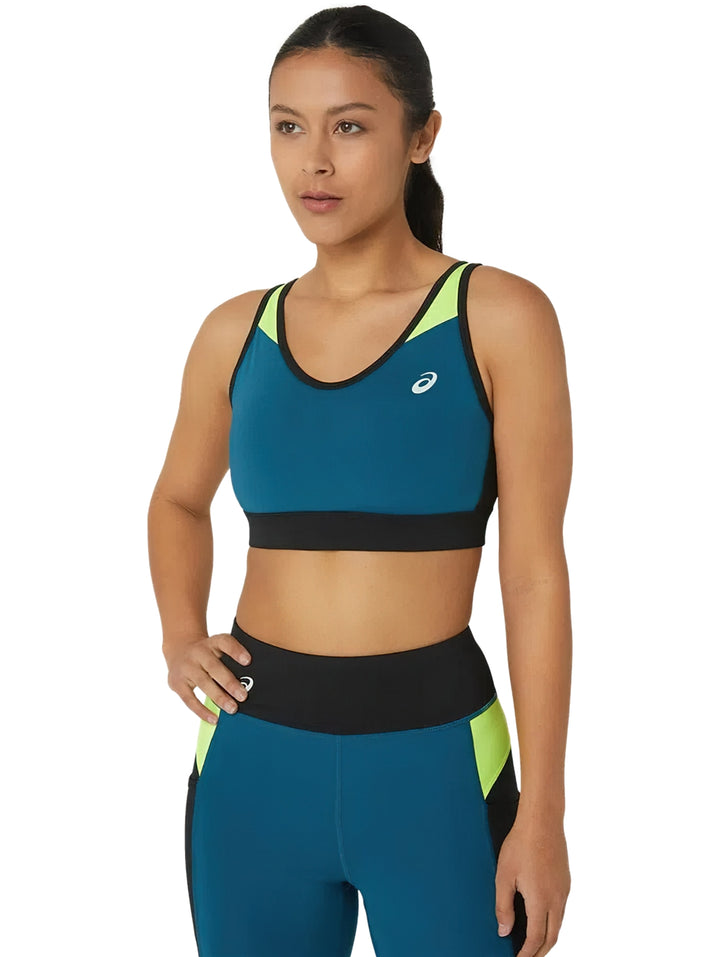 Bra deportivo ASICS color Restful Teal con detalles en negro y verde lima.