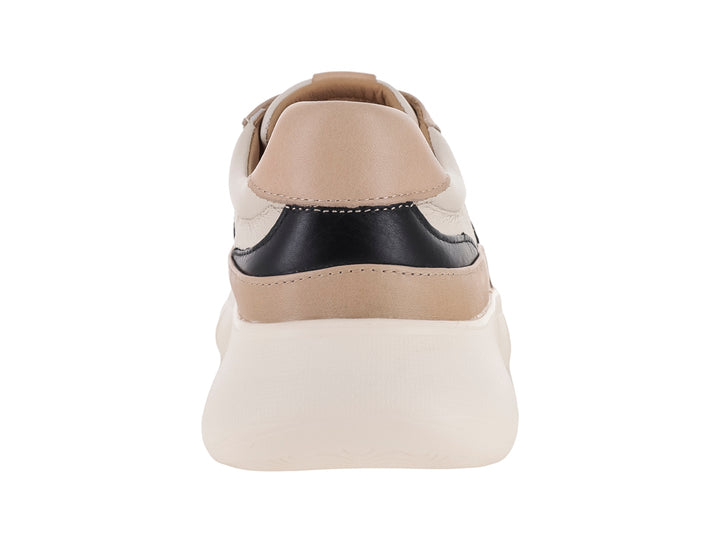 Tenis Quirelli multicolor beige con suela blanca de plataforma ancha y detalles en negro.