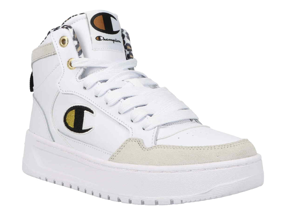 Tenis Champion blancos de corte alto con detalles en dorado y estampado de leopardo en el cuello.