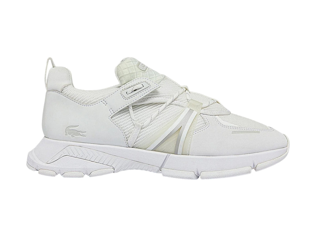 Tenis deportivos Lacoste de color blanco con diseño moderno y suela robusta.