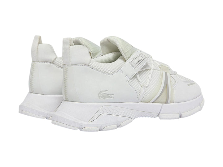 Tenis deportivos Lacoste de color blanco con diseño moderno y suela robusta.