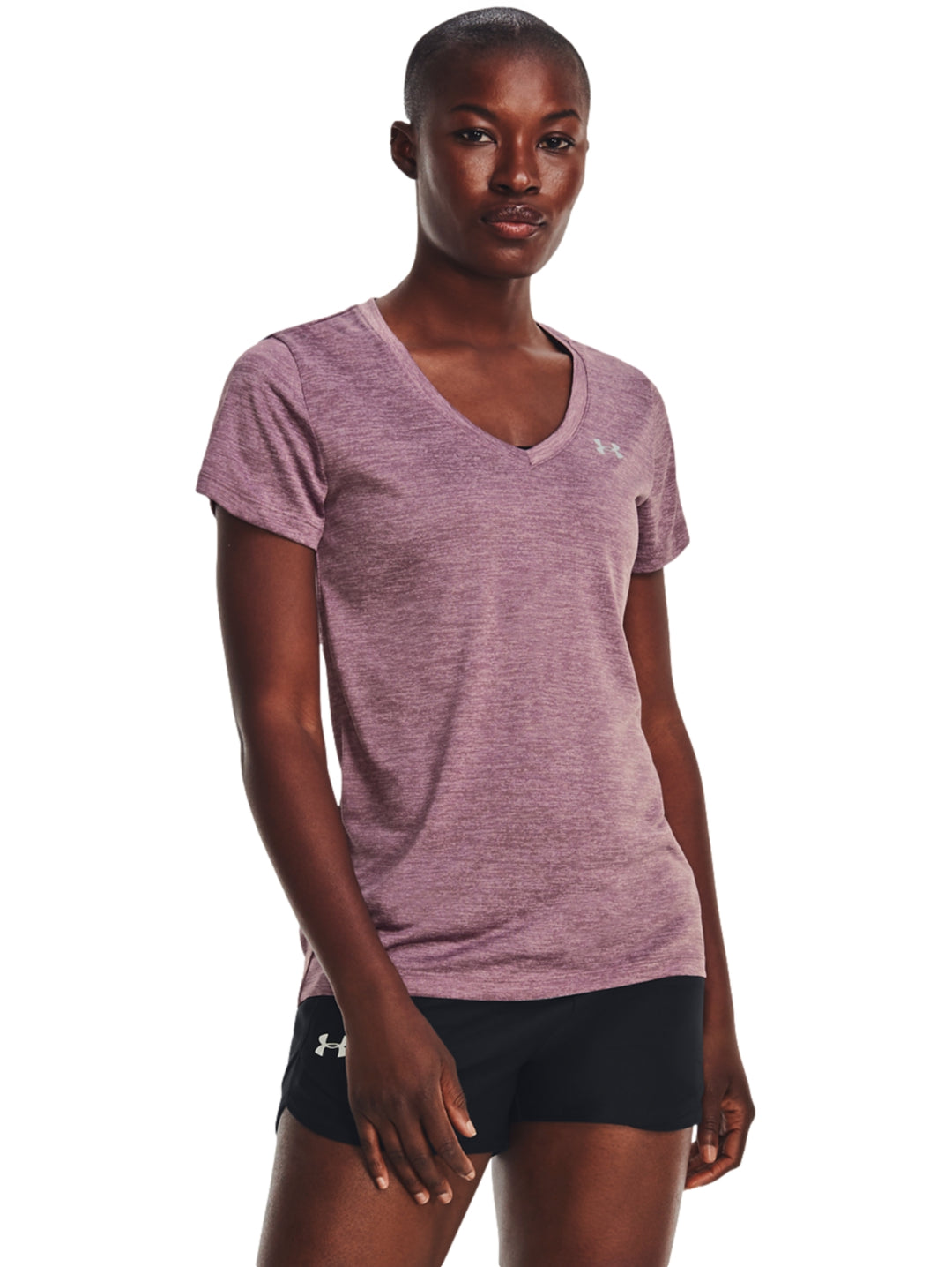 Camiseta deportiva Under Armour color morado jaspeado con cuello en V y manga corta.