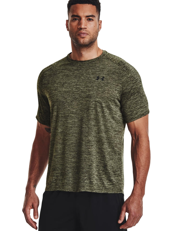 Camiseta deportiva Under Armour de manga corta en color verde oliva jaspeado.