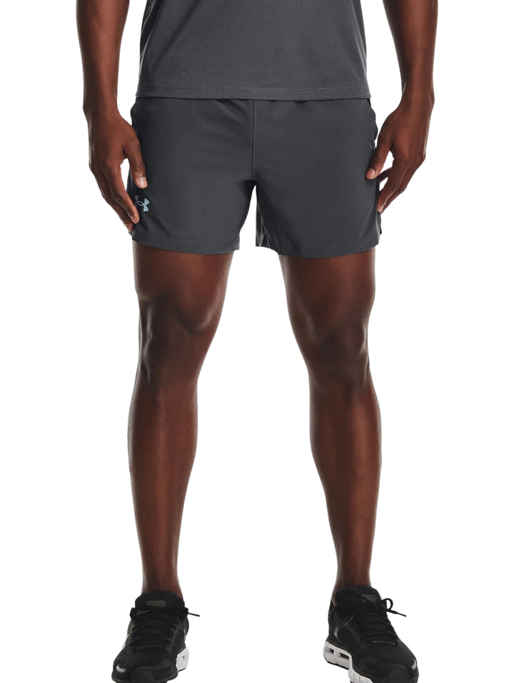 Short Under Armour Launch 5 Gris y Negro para Hombre
