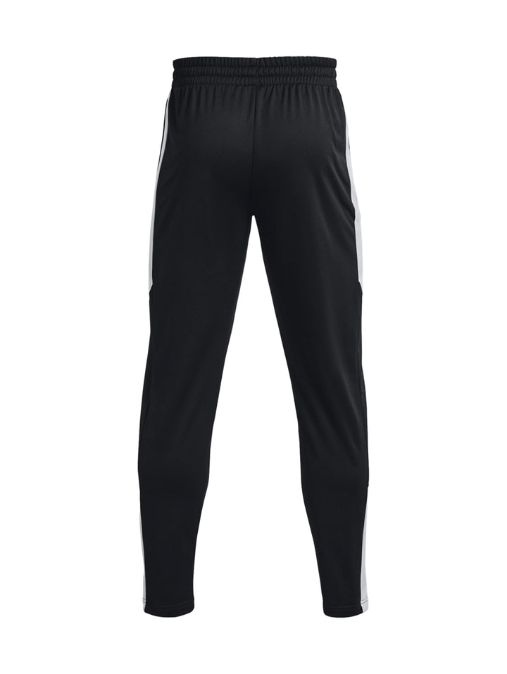 Pantalones deportivos Under Armour en color negro con detalles laterales en blanco.