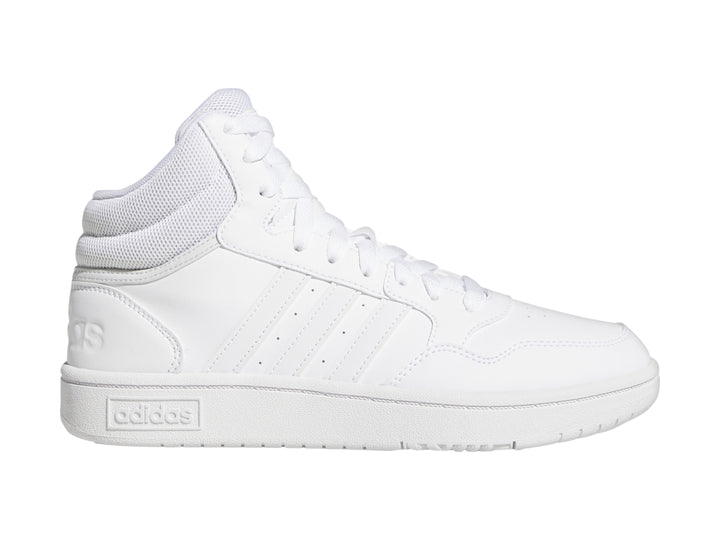 Tenis Adidas Hoops 3.0 Mid de color blanco total con diseño de bota media y suela blanca.