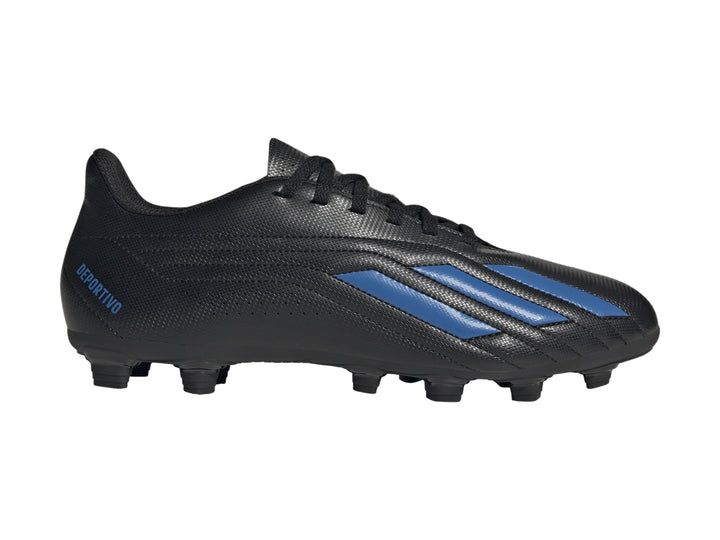 Zapato de fútbol Adidas color negro con franjas azules y suela de tacos.