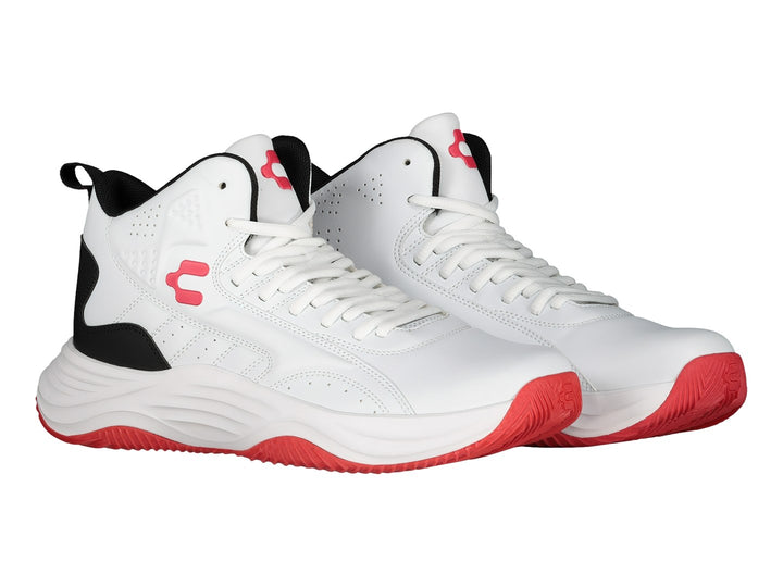 Tenis de baloncesto Charly en color blanco con talón negro y suela roja.