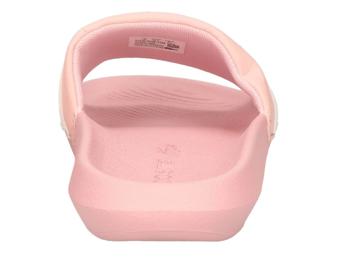 Sandalia deslizante Lacoste color rosa con franja blanca central.