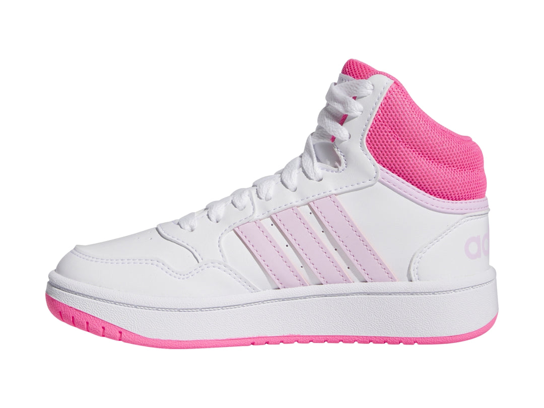 Tenis Adidas Hoops 3.0 Mid color blanco con detalles en rosa y morado claro.