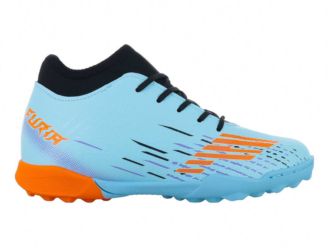 Calzado de fútbol FURIA 1515 color menta con detalles en naranja y negro.