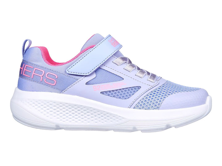 Tenis deportivos Skechers para niña en color lavanda con detalles rosa y suela blanca.