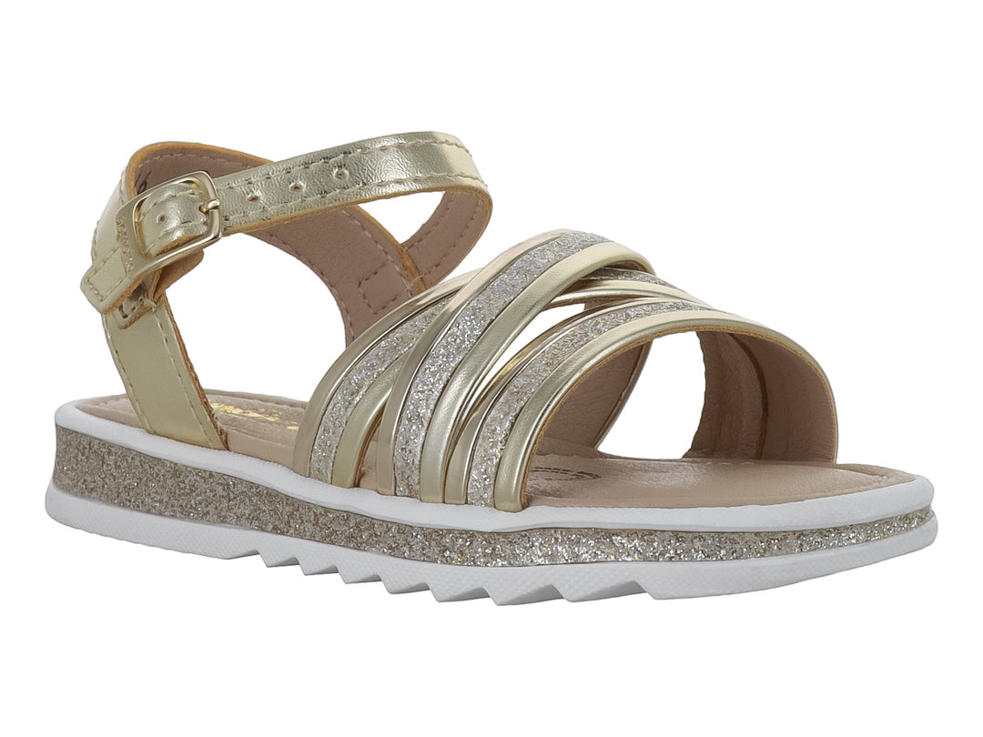 Sandalia infantil color oro con tiras frontales, hebilla de ajuste y suela blanca con detalles brillantes.