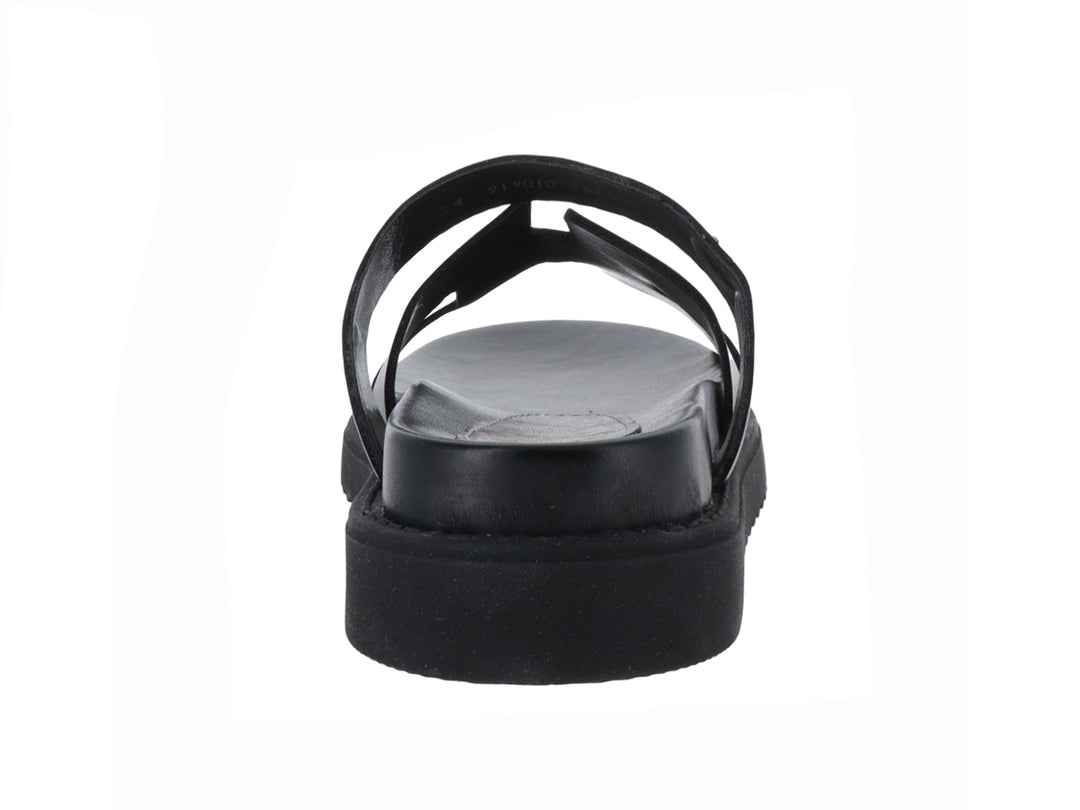Sandalia negra de plataforma para mujer con correas anchas y suela track