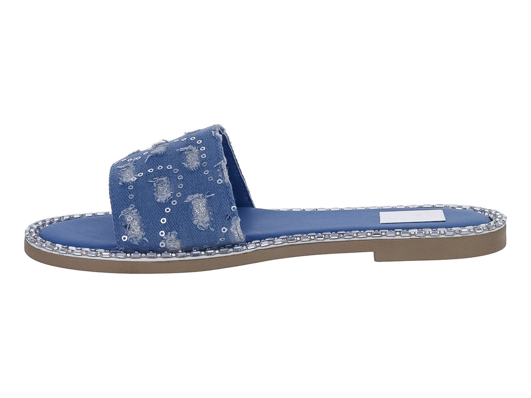 Sandalia deslizable azul mezclilla con adornos brillantes plateados y suela café.