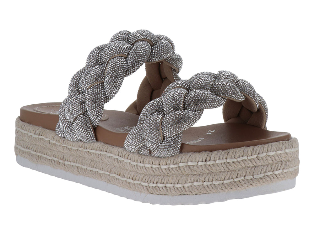 Sandalias plateadas para mujer con tiras trenzadas brillantes y plataforma de estilo espadrille en color beige.