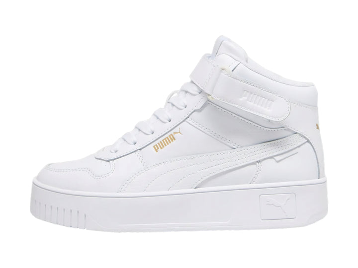 Tenis PUMA Carina Street Mid de color blanco con suela de plataforma y cierre de cordones y correa.