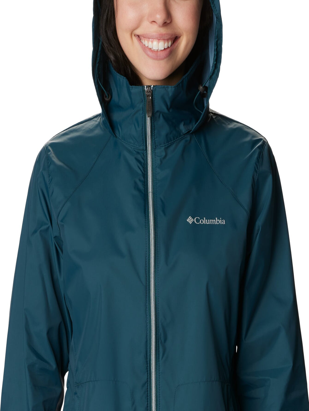 Chaqueta Columbia color azul petróleo con capucha y cierre frontal.