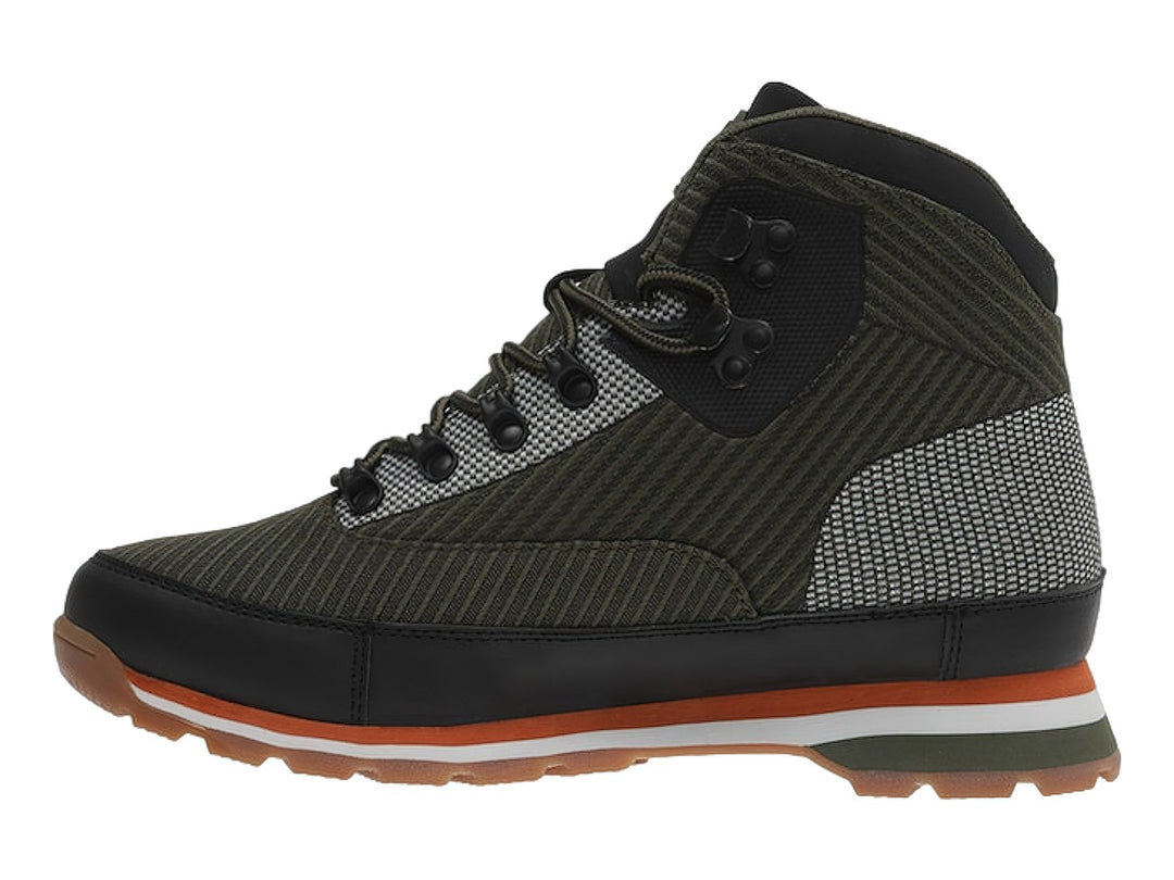 Botas K-Swiss color oliva con detalles en negro y naranja, diseño de caña alta y suela robusta.