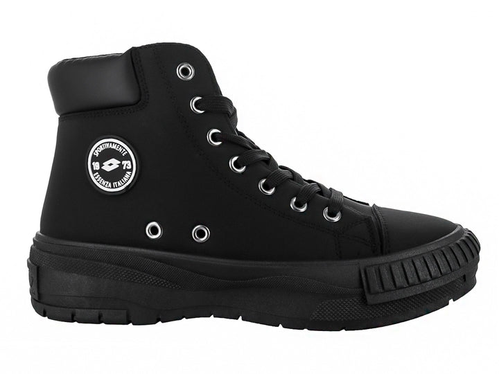 Tenis Lotto Oddiseo color negro monocromo, diseño de bota con suela robusta y cordones.