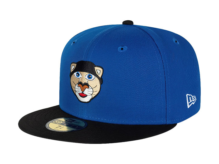Gorra de béisbol New Era color azul con visera negra y un bordado de cara de animal en el frente.