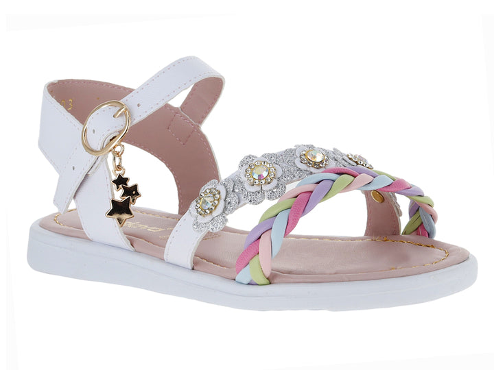 Sandalia blanca para niña con correa trenzada en tonos pastel y adornos brillantes.