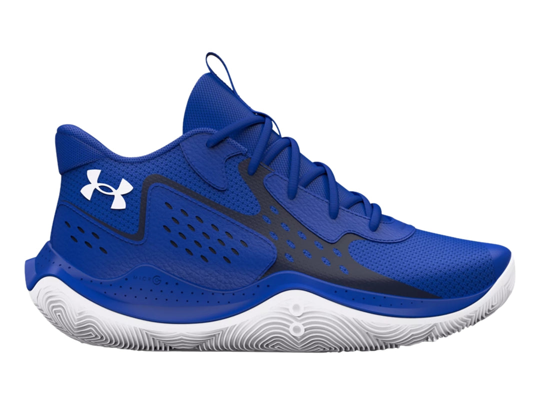 Tenis de baloncesto Under Armour en color azul royal con detalles en azul marino y suela blanca.