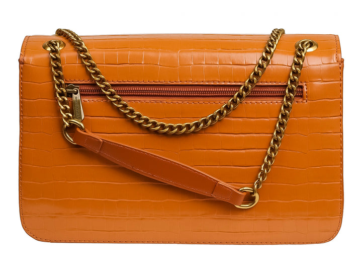 Bolso de hombro David Jones color caramelo con textura de piel de cocodrilo y herrajes dorados.
