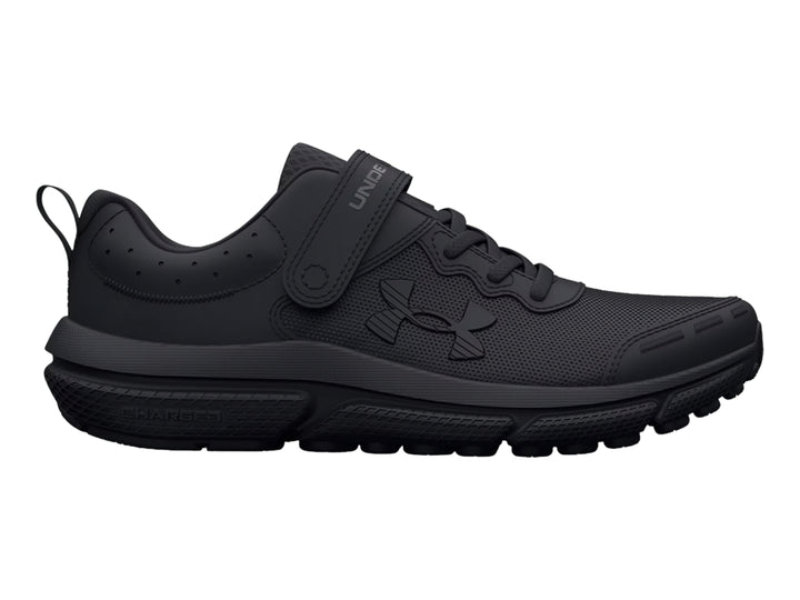 Tenis deportivos Under Armour color negro con sistema de ajuste de correa y agujetas.