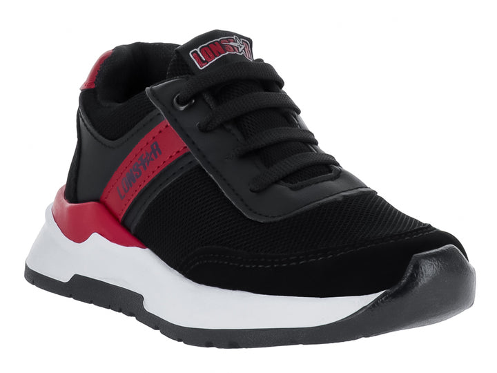 Tenis deportivos para niño de color negro con detalles en rojo y suela blanca de la marca Lonstar Unlimited.