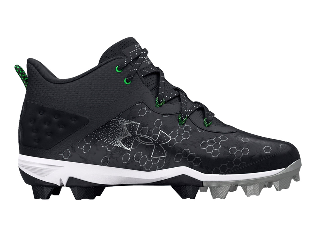 Zapato deportivo Under Armour Harper 8 Mid en color negro con detalles verdes y suela blanca para béisbol.