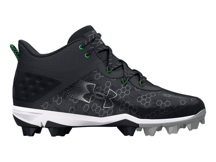 Zapato deportivo Under Armour Harper 8 Mid en color negro con detalles verdes y suela blanca para béisbol.