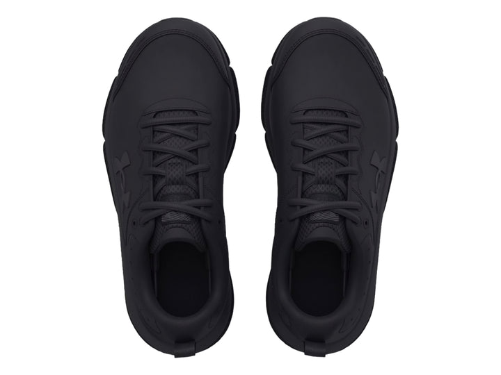 Tenis deportivos Under Armour color negro total para niños, vista lateral.