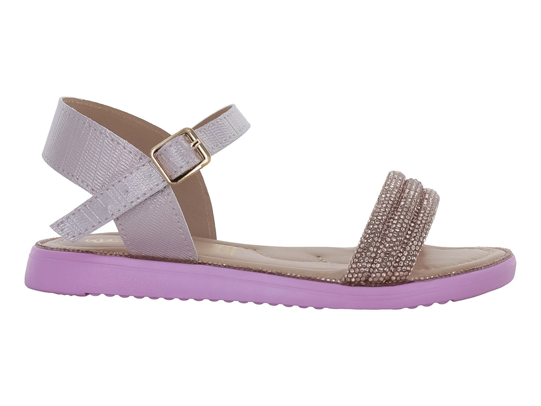 Sandalia morada y lila con correa ajustable y detalles brillantes en la parte frontal.