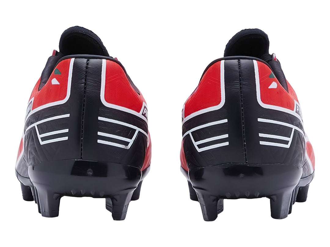 Zapato de fútbol Pirma Brasil en color rojo con detalles negros y blancos, diseñado para pasto natural.
