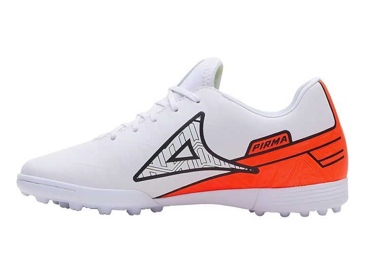 Zapato de fútbol Pirma blanco con detalles en rojo y negro, vista lateral.