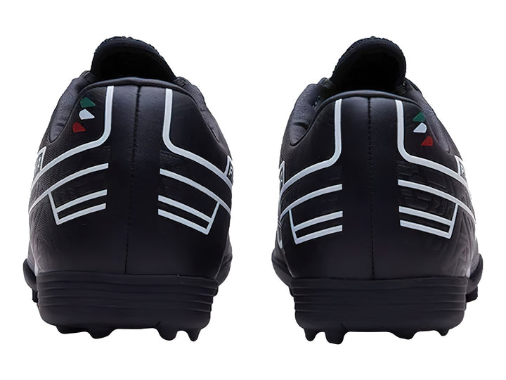 Zapato de fútbol Pirma Brasil color negro con detalles blancos y suela para pasto sintético.