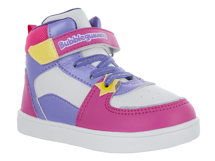 Tenis infantiles de bota en colores blanco, fucsia y morado con detalle de estrella amarilla y cierre de velcro.