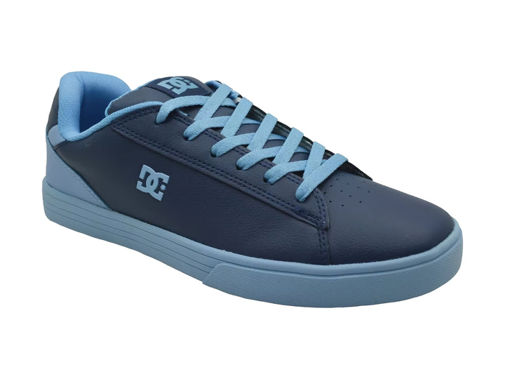 Tenis DC Shoes modelo Adys en color azul marino con detalles y suela en azul claro.