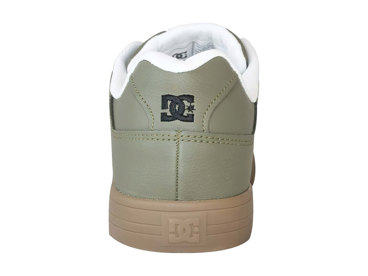 Tenis DC Shoes color verde con cordones blancos y suela café, vista lateral.