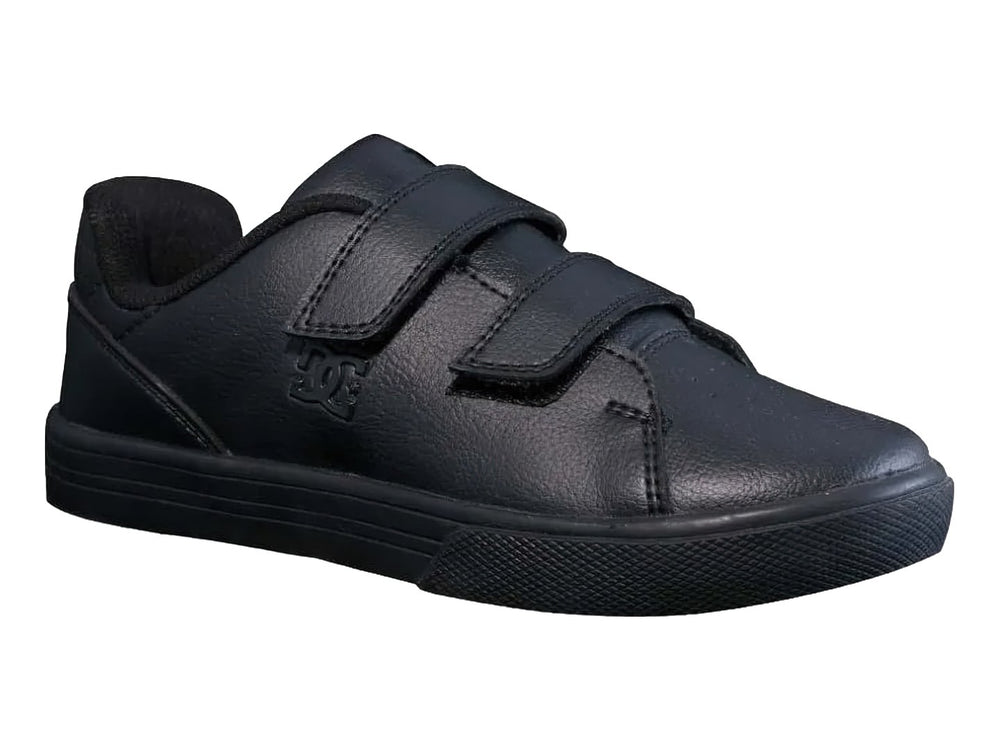 Tenis negros de DC Shoes con cierre de dos correas de velcro.