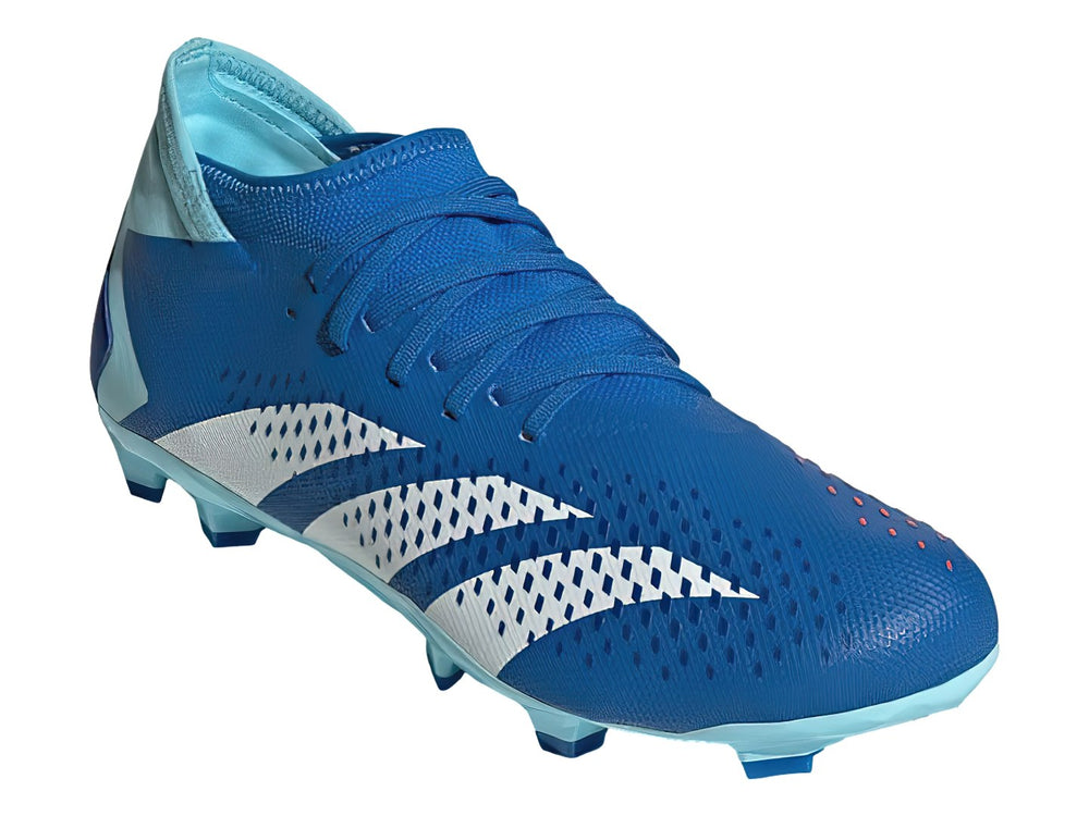 Zapato de fútbol Adidas Predator Accuracy 3 en color azul con detalles blancos y celeste, vista lateral.
