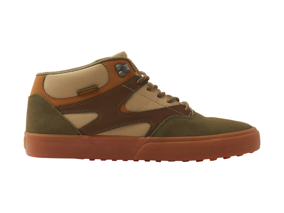 Tenis DC Shoes Kalis Vulc Mid en tonos café y beige con suela vulcanizada color canela.
