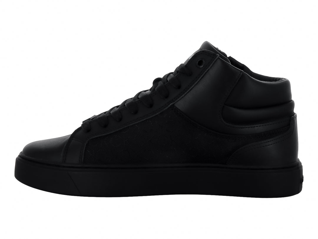 Tenis Calvin Klein color negro estilo bota alta con agujetas y cierre lateral sobre fondo blanco.
